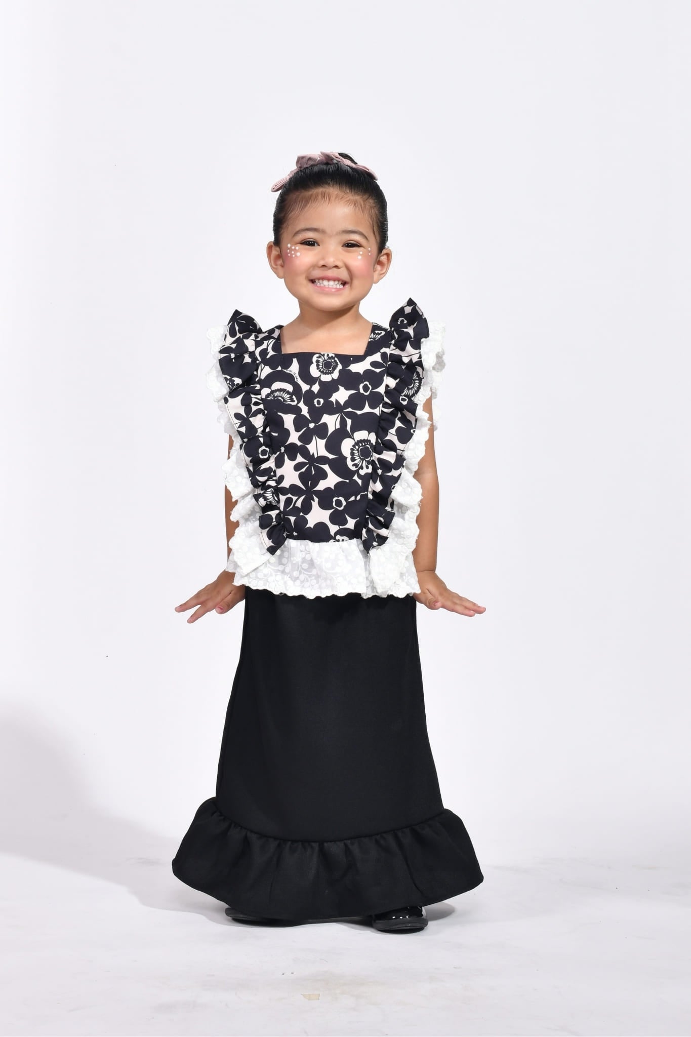 Little Mentiung in Ebony