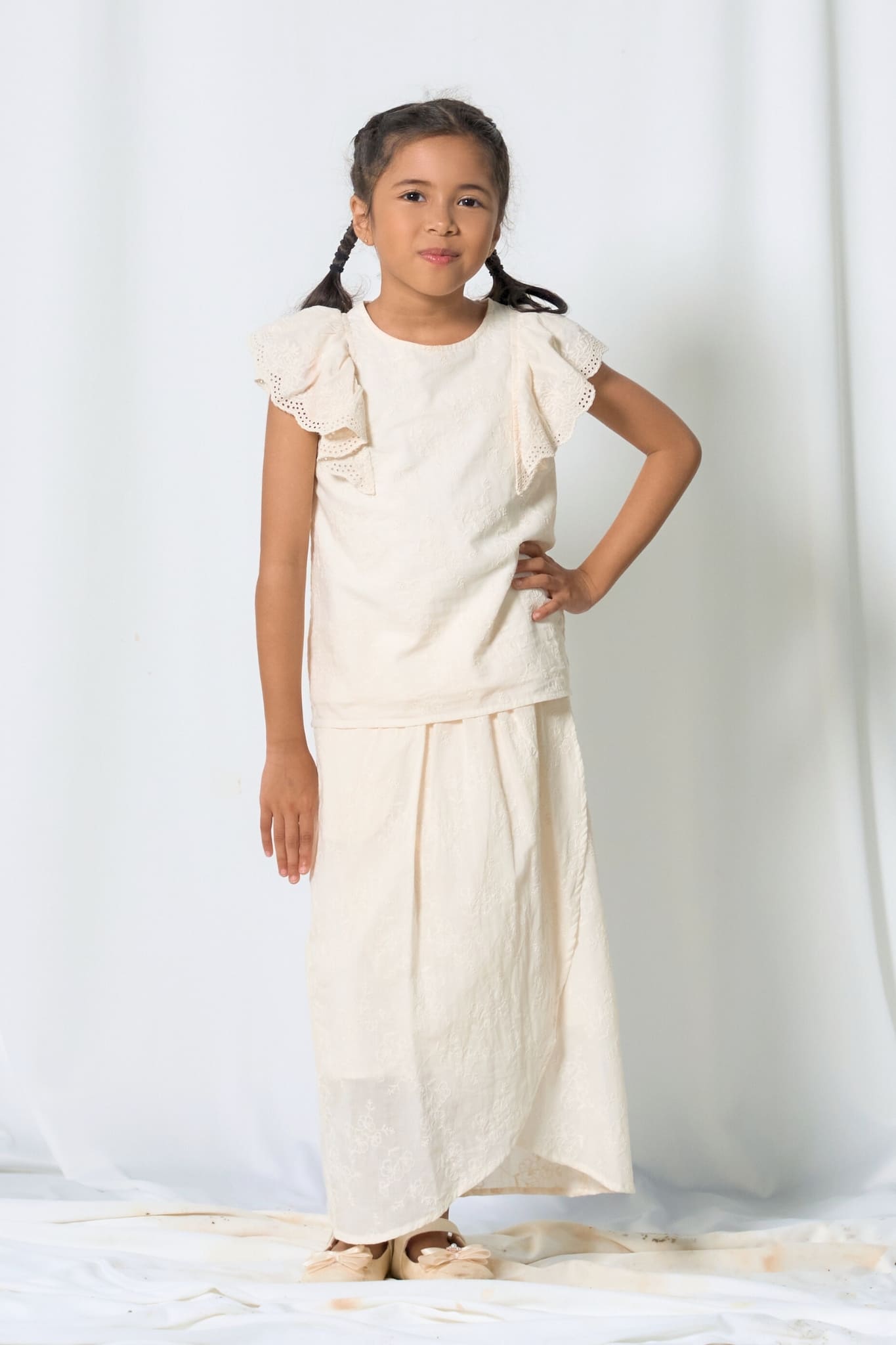 Little Mentiung Seirama in Off White