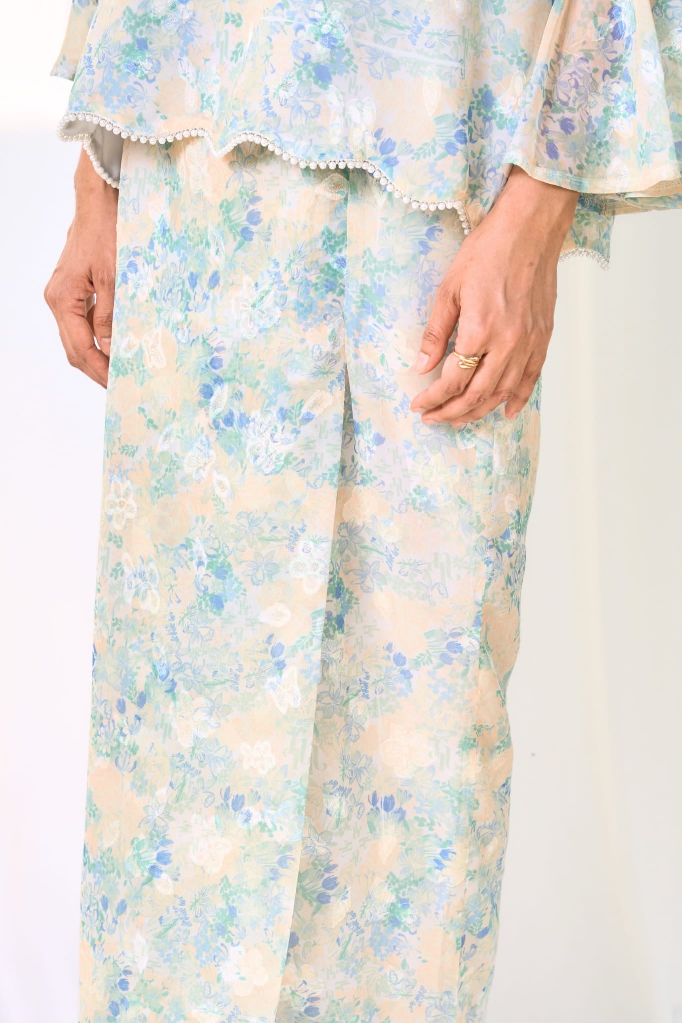 Kurung Melur Seirama in Irama Suria (Blue & Yellow)