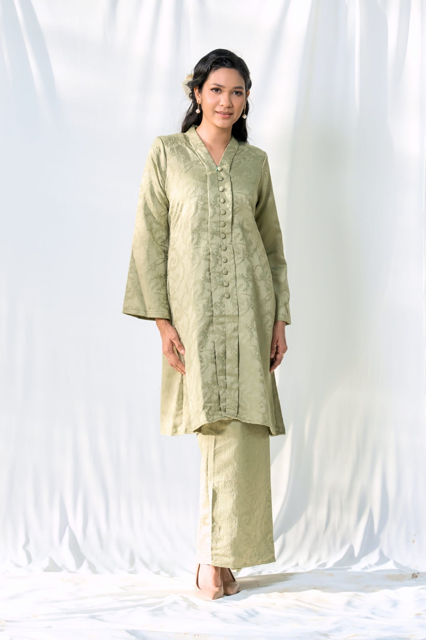 Kebaya Brocade Salma Seirama in Sage Green