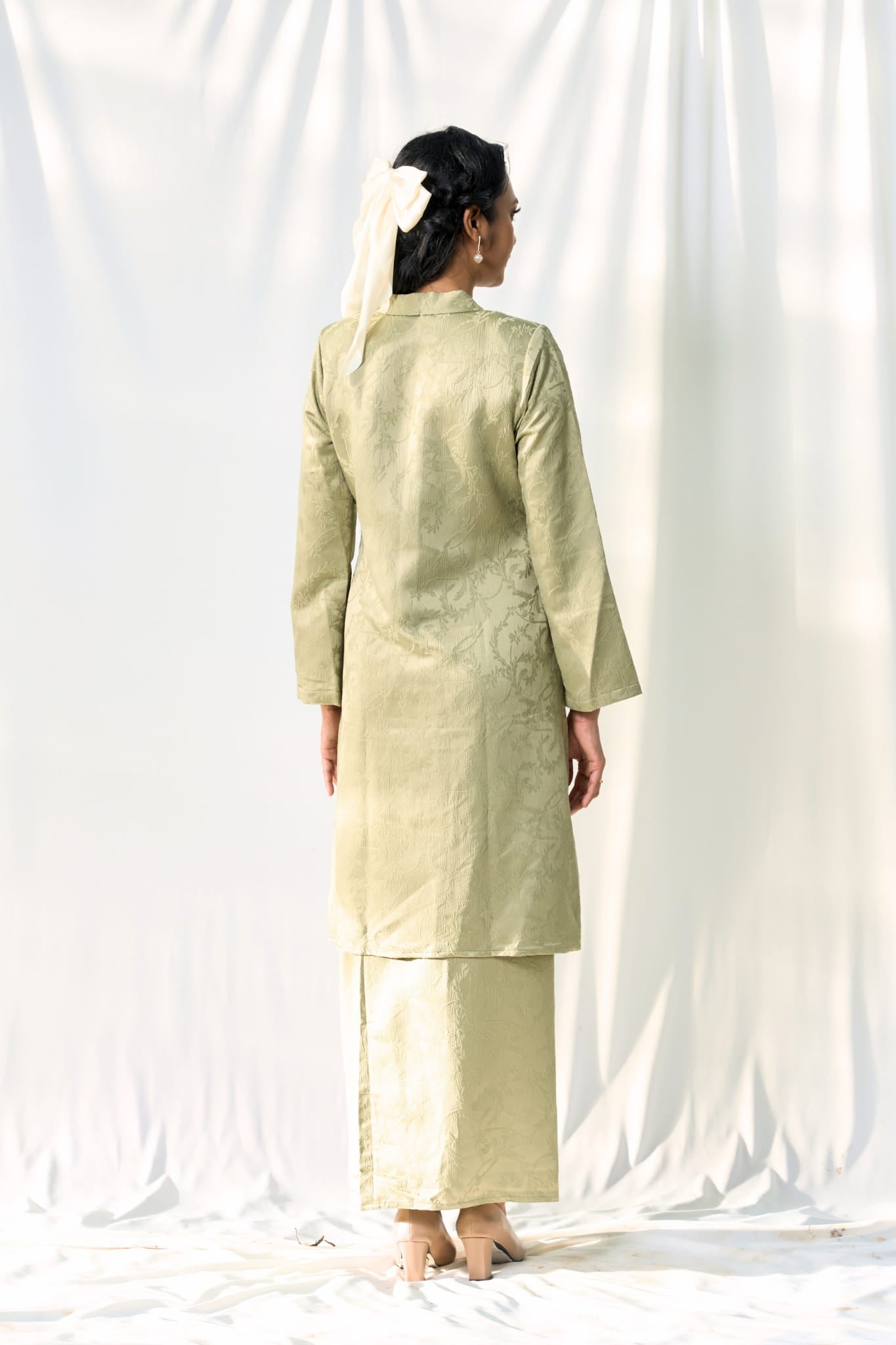 Kebaya Brocade Salma Seirama in Sage Green