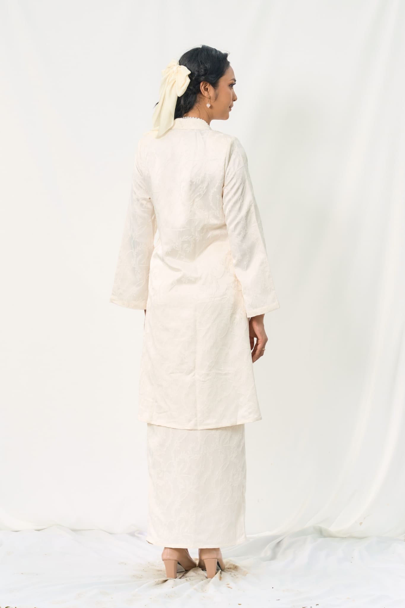 Kebaya Brocade Salma Seirama in Off White