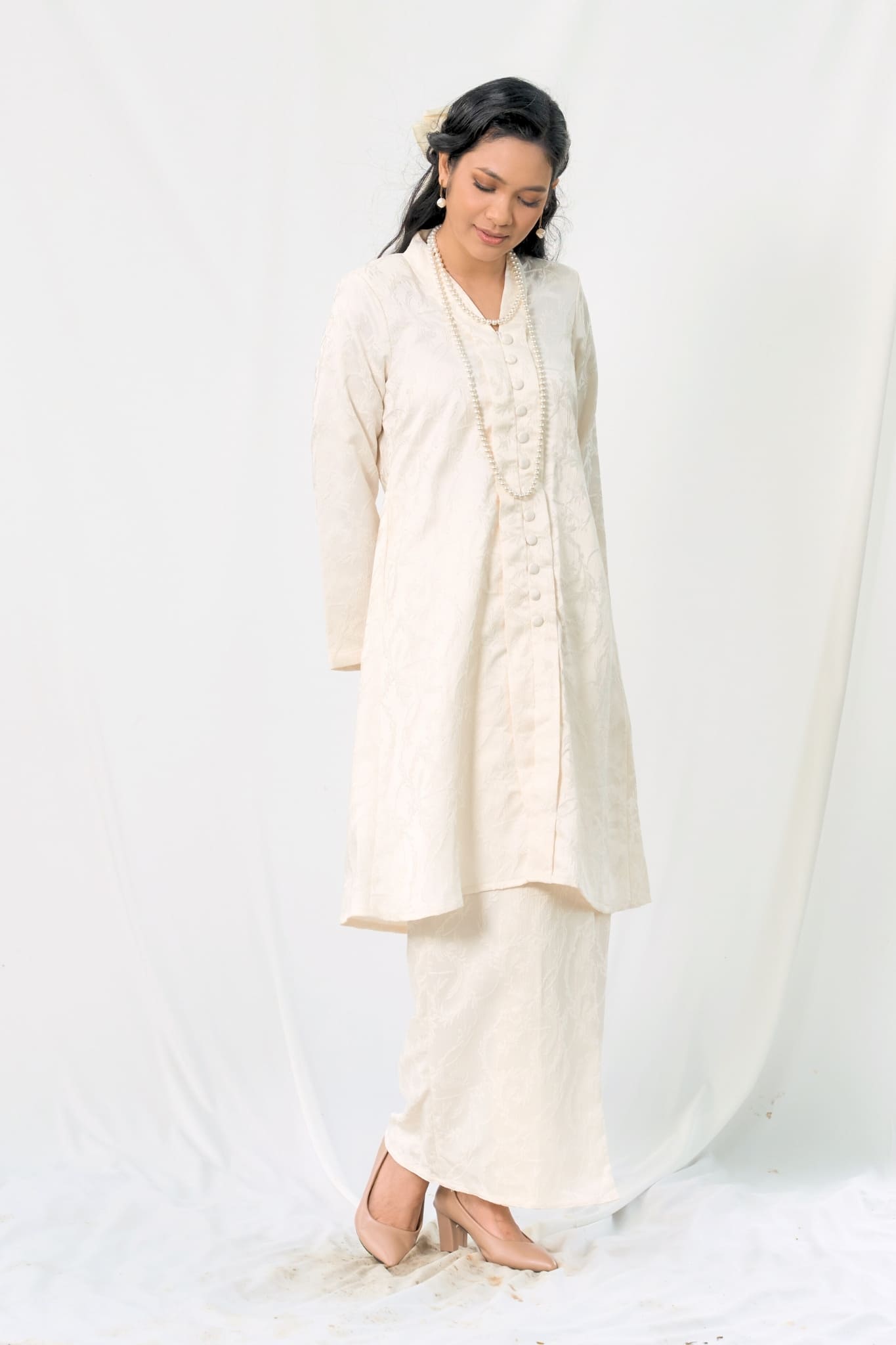 Kebaya Brocade Salma Seirama in Off White
