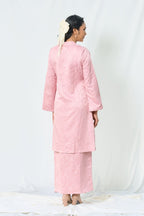 Kebaya Brocade Salma Seirama in Pink
