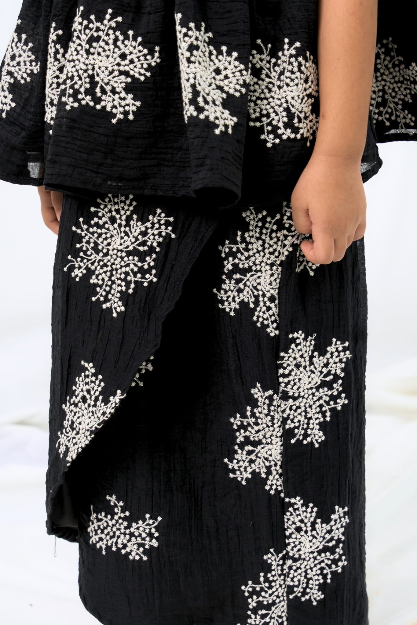 Little Suri Seirama in Black