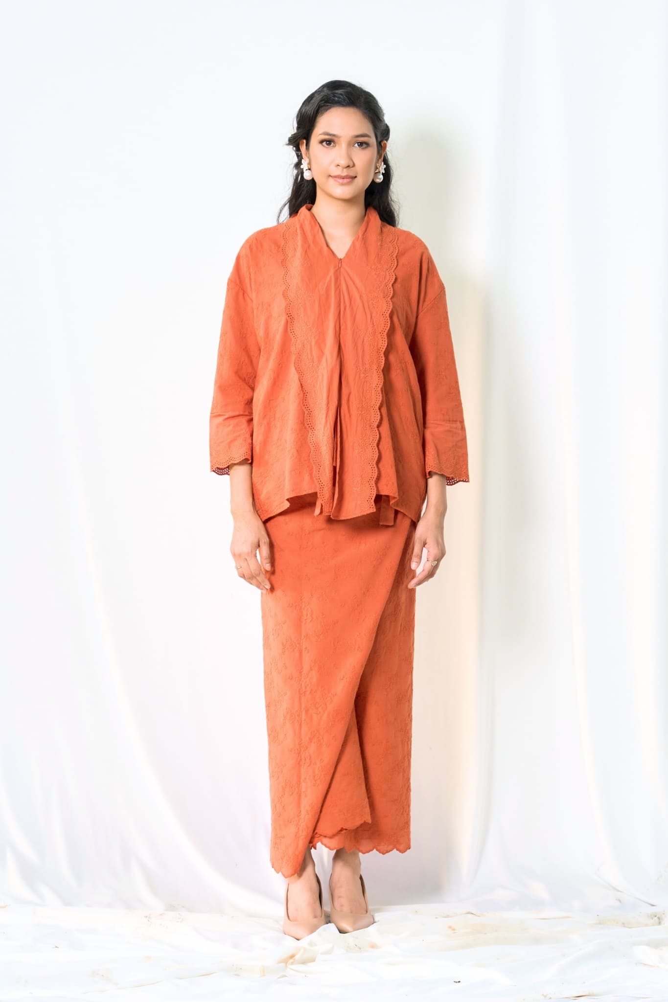 Kebarung Mentiung Seirama in Terracotta