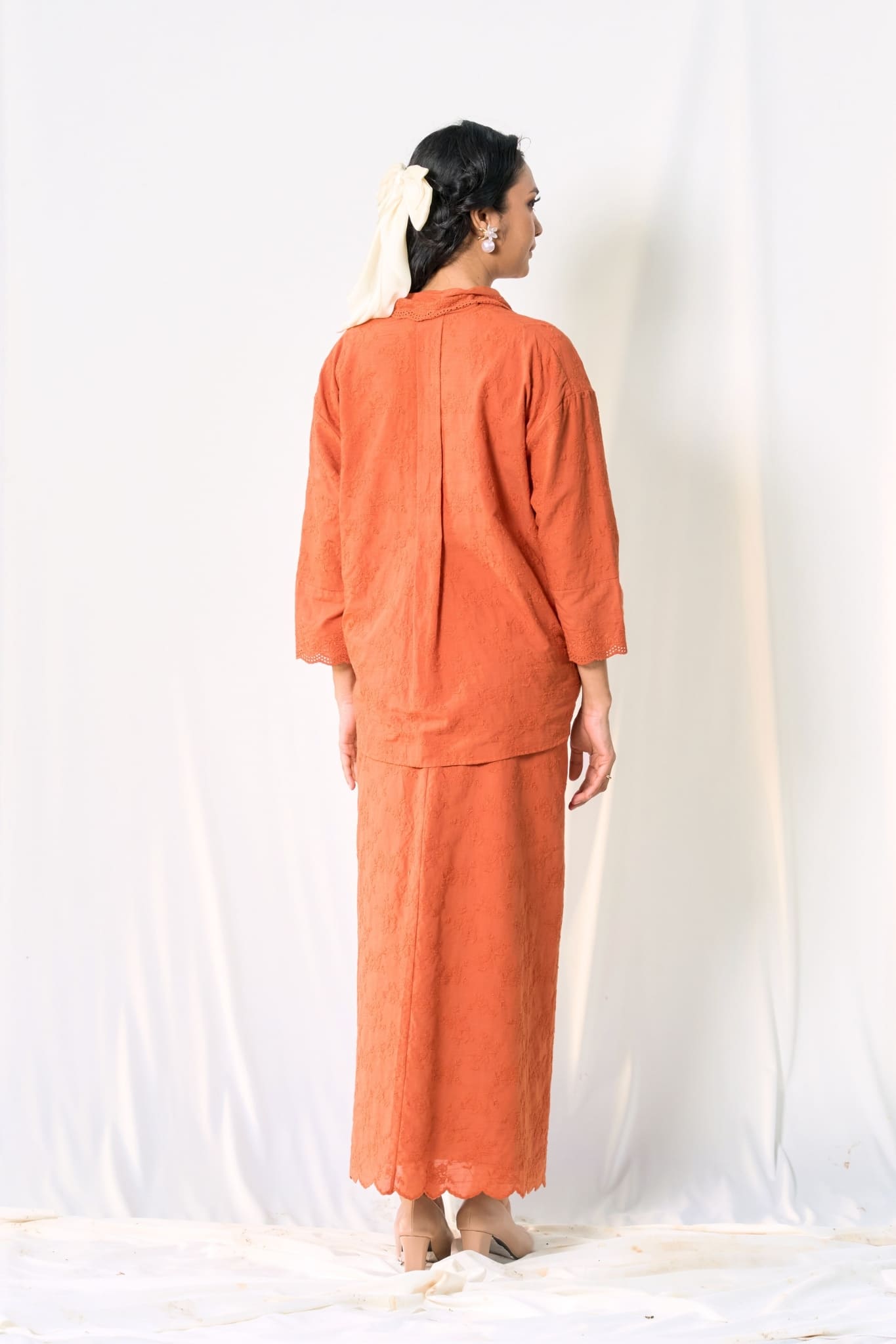 Kebarung Mentiung Seirama in Terracotta