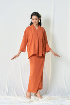 Kebarung Mentiung Seirama in Terracotta