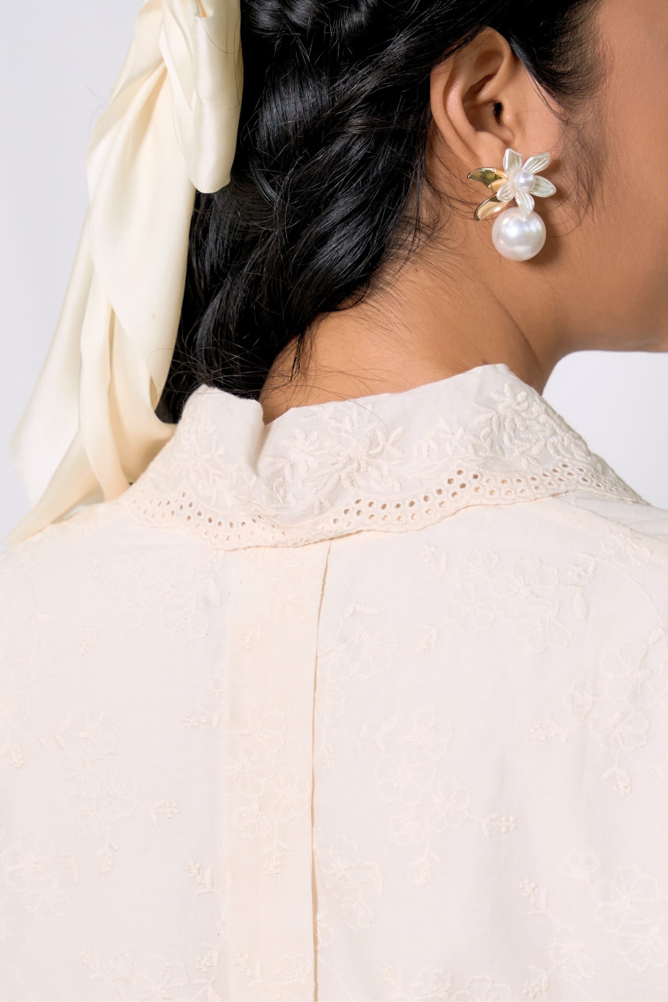 Kebarung Mentiung Seirama in Off White