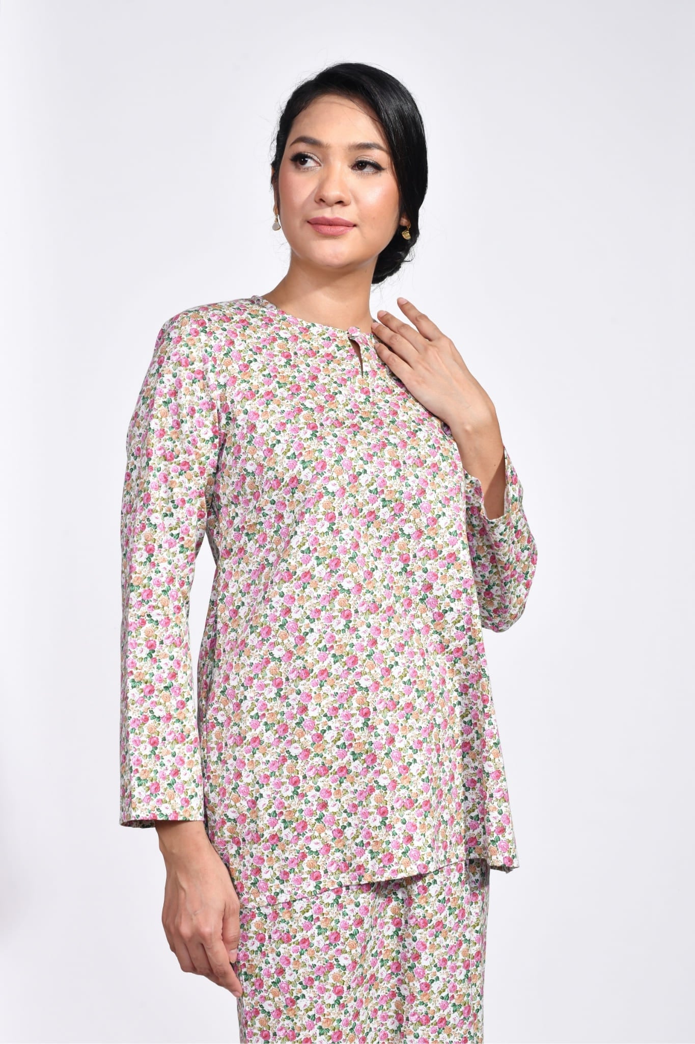 Baju Kedah Qasreena (Rose Meadow)