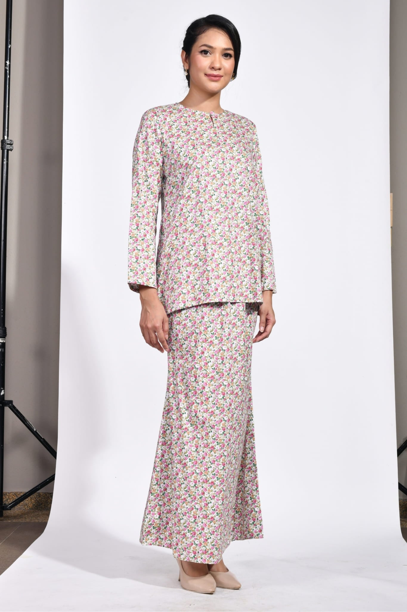 Baju Kedah Qasreena (Rose Meadow)