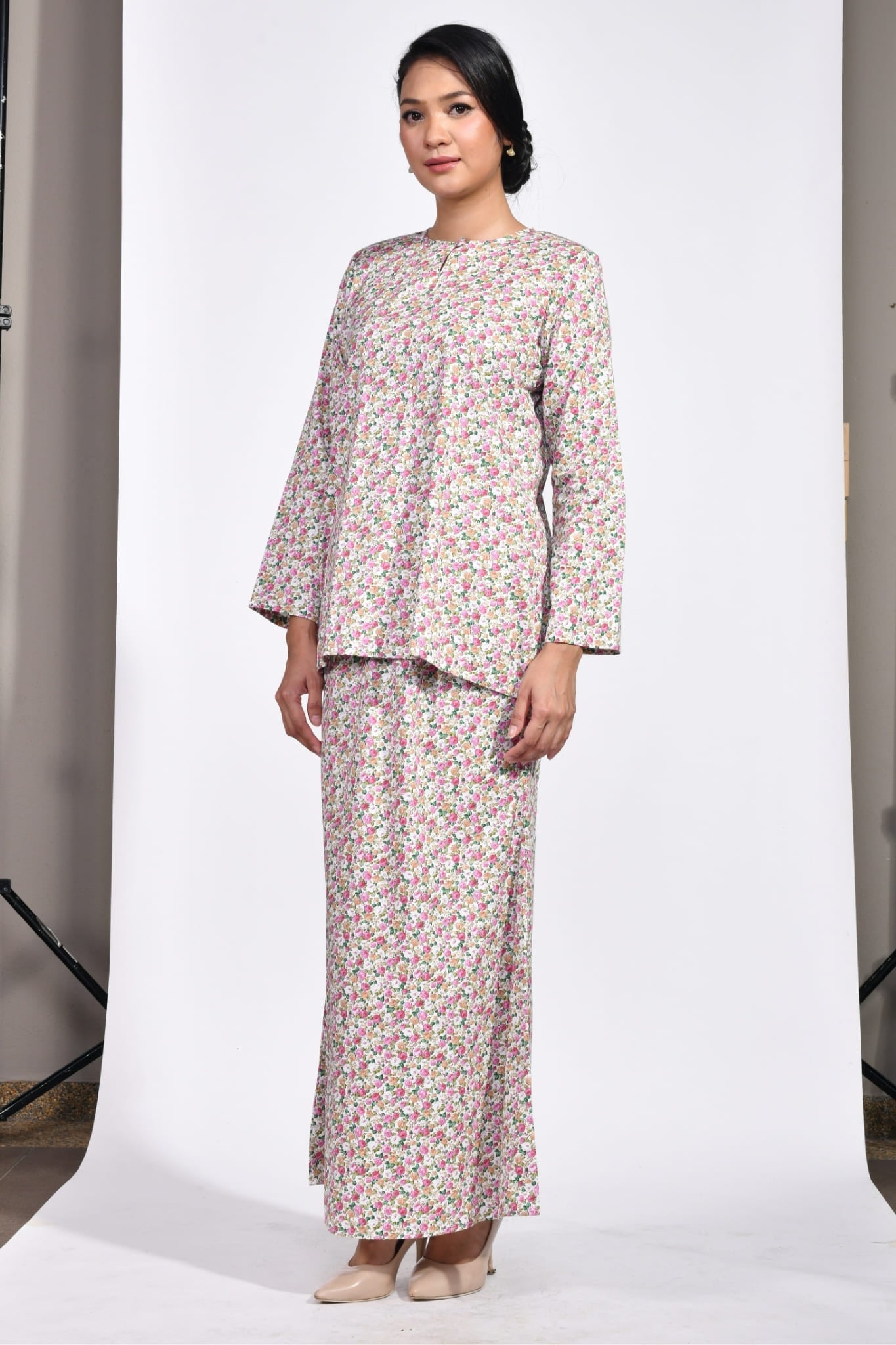 Baju Kedah Qasreena (Rose Meadow)