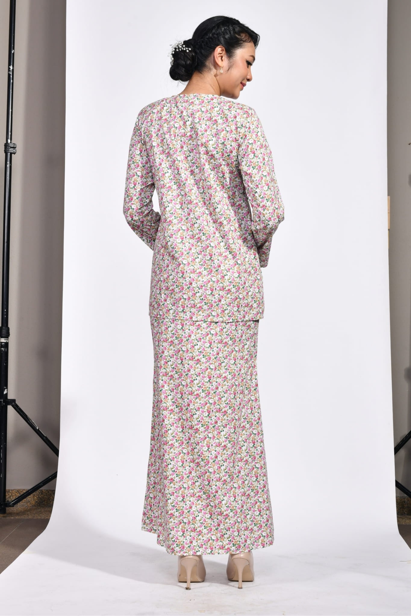 Baju Kedah Qasreena (Rose Meadow)