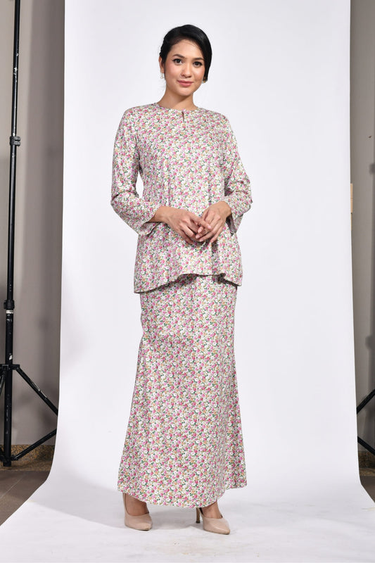 Baju Kedah Qasreena (Rose Meadow)