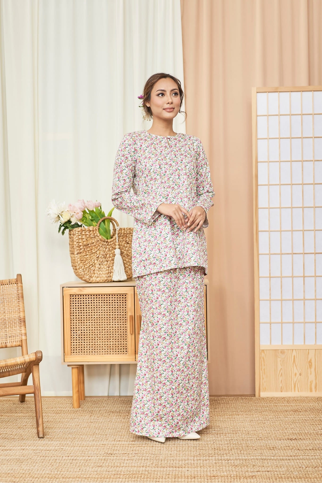 Baju Kedah Qasreena (Rose Meadow)