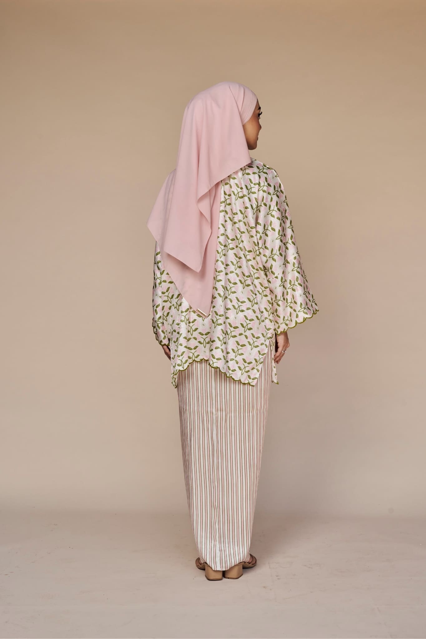 Baju Kurung Lepas Layla