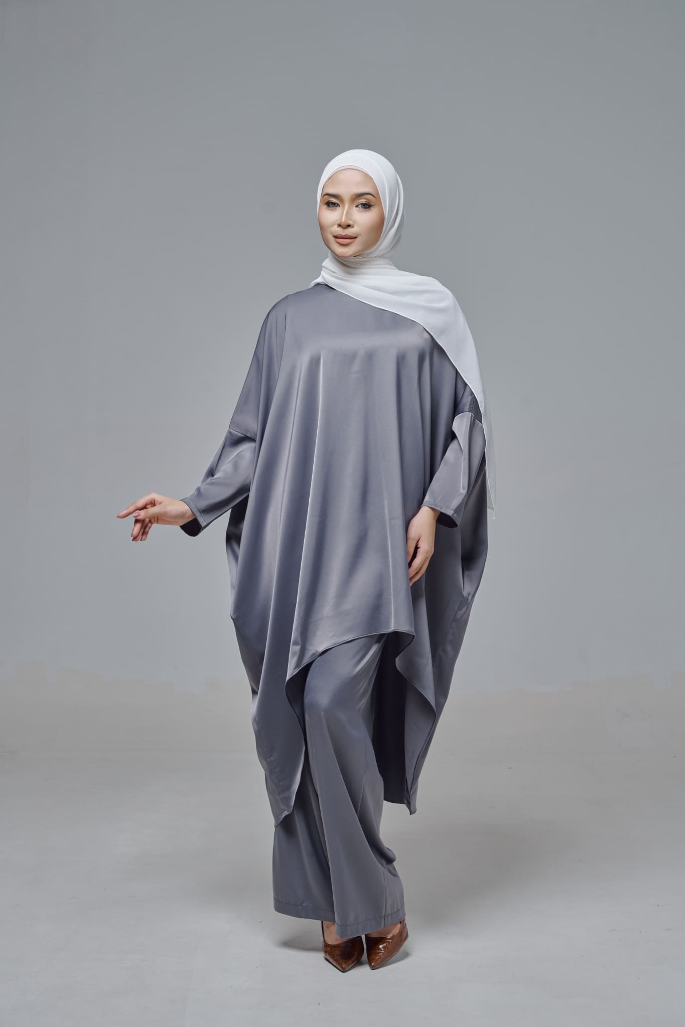 Medina Set in Charcoal Grey