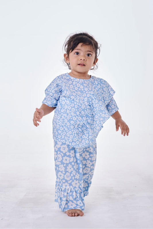 Little Kaia in Blueberry Cheesecake