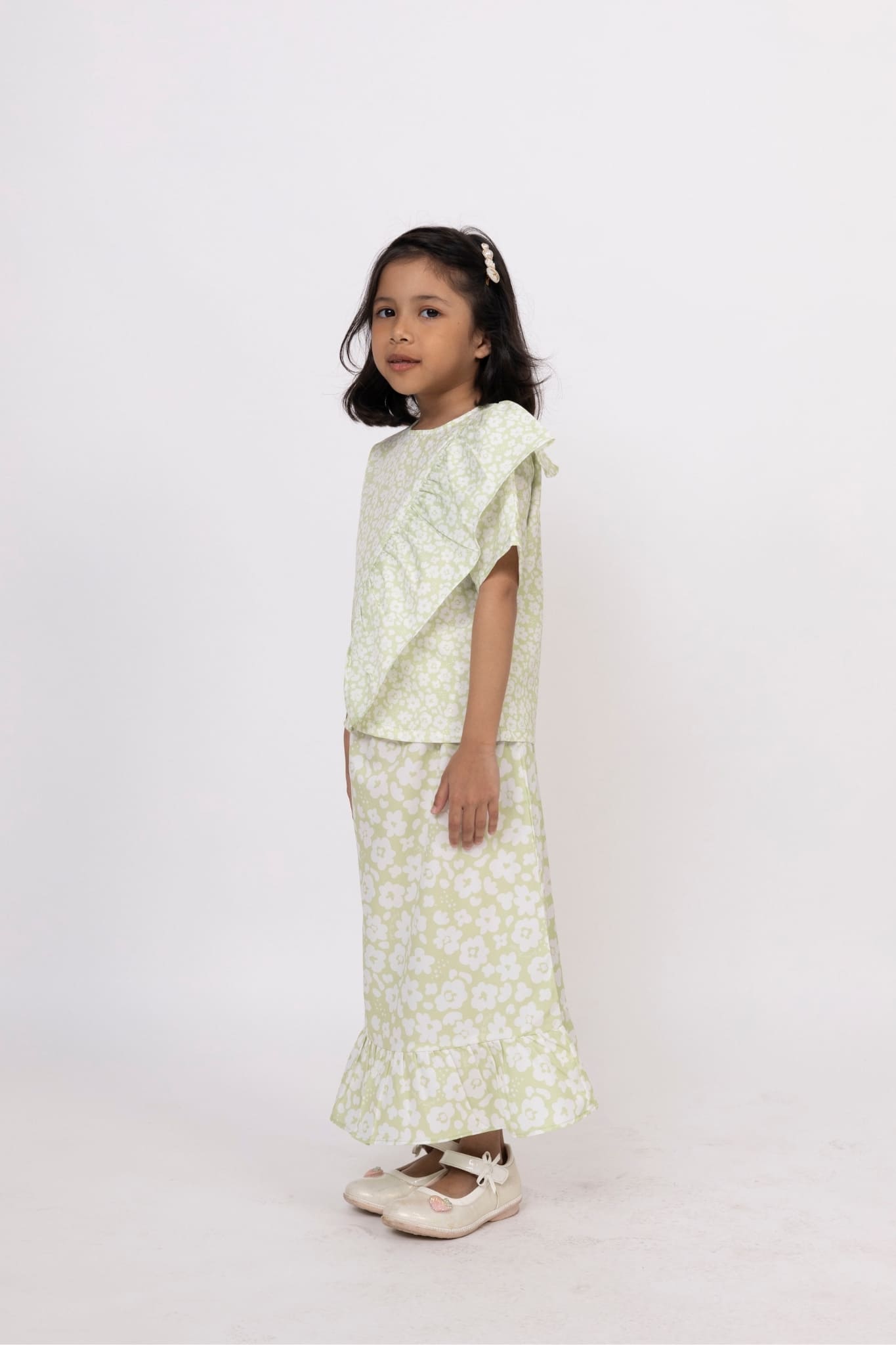 Little Kaia in Pistachio Dream