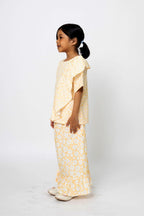 Little Kaia in Caramel Cornflakes