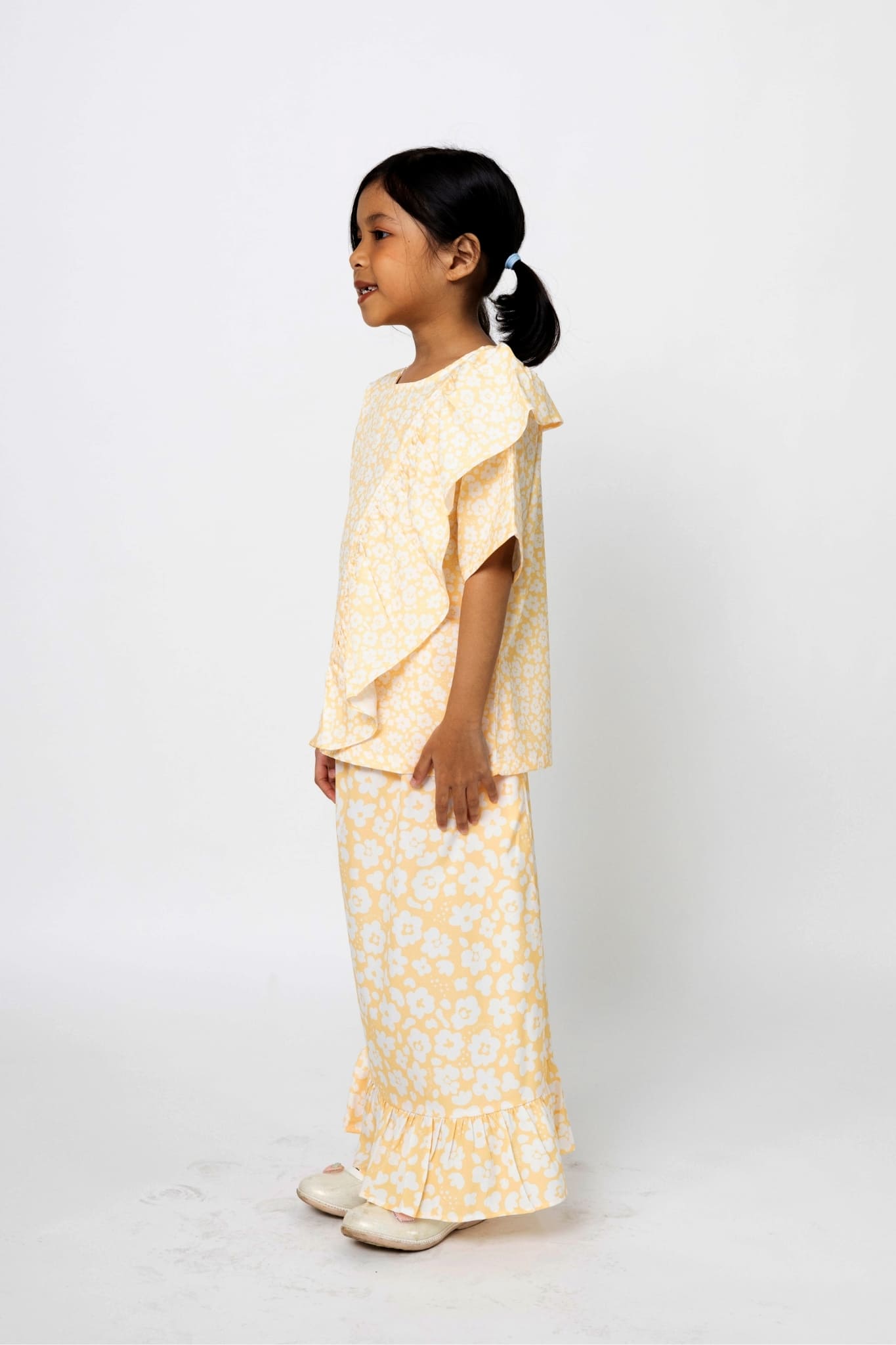 Little Kaia in Caramel Cornflakes