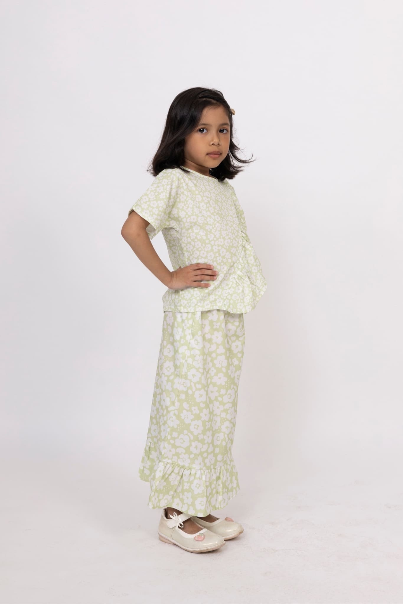 Little Kaia in Pistachio Dream