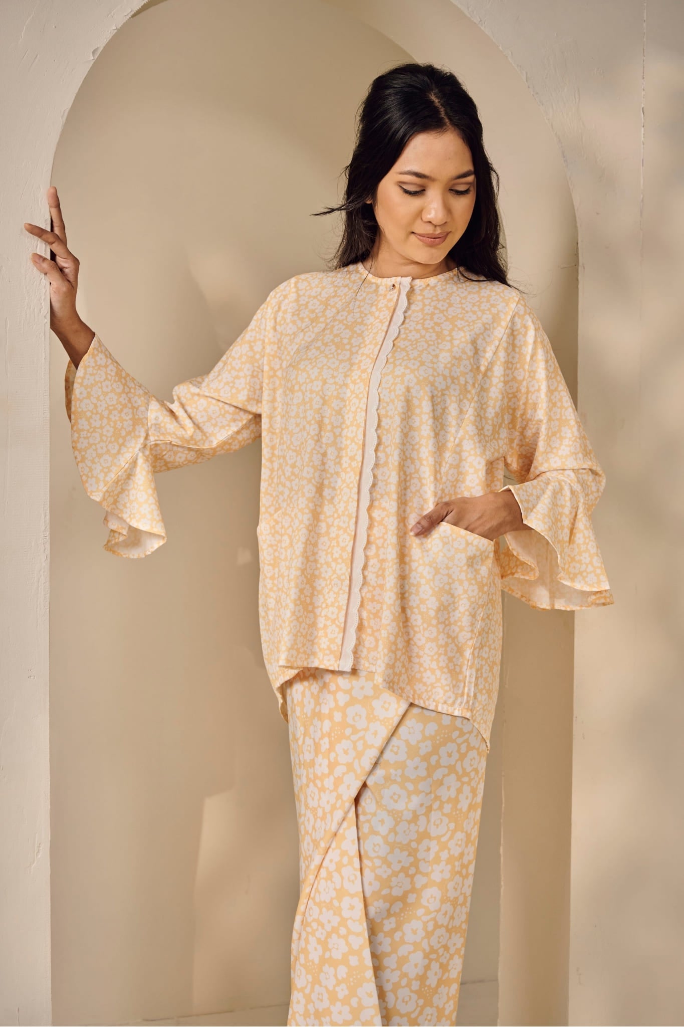 Kaia Set in Caramel Cornflakes