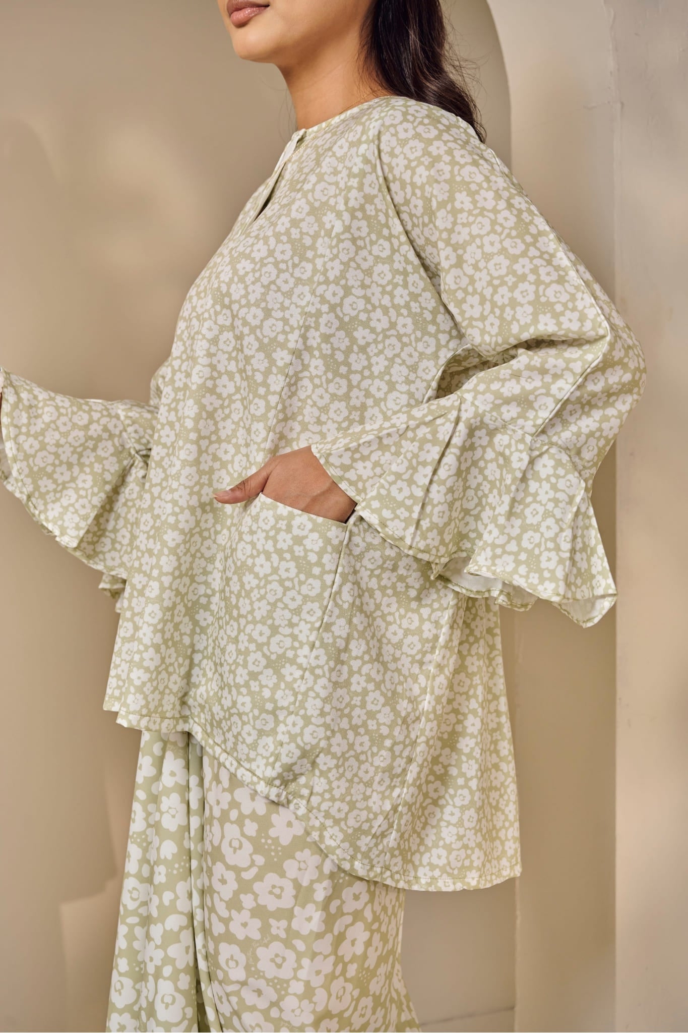 Kaia Set in Pistachio Dream