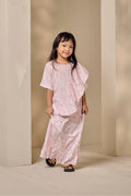Little Kaia in Strawberry Marshmallow