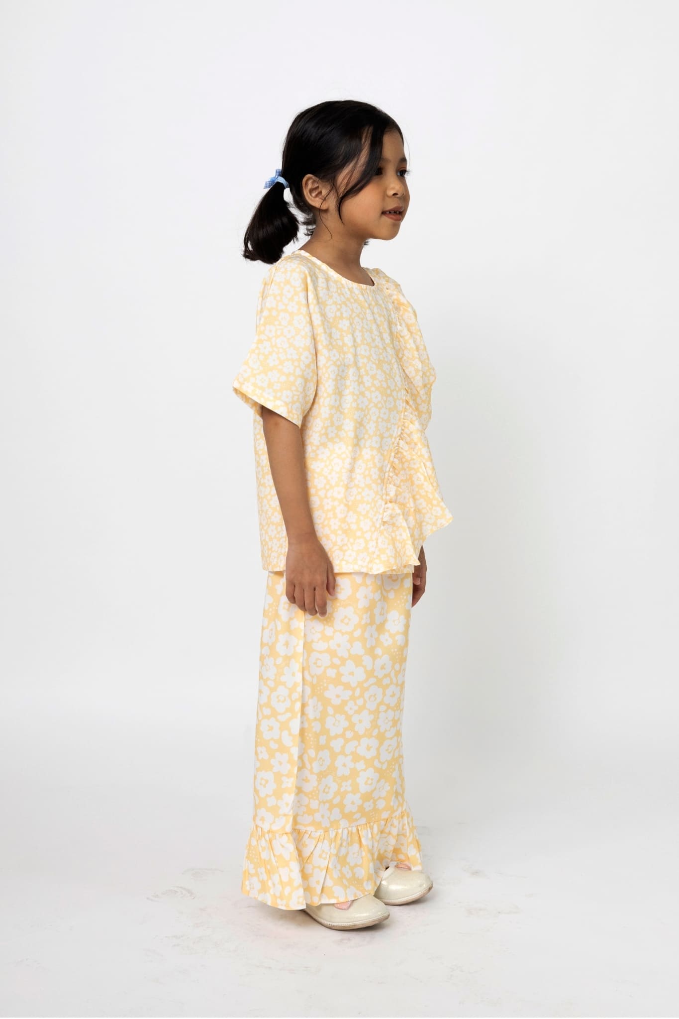 Little Kaia in Caramel Cornflakes