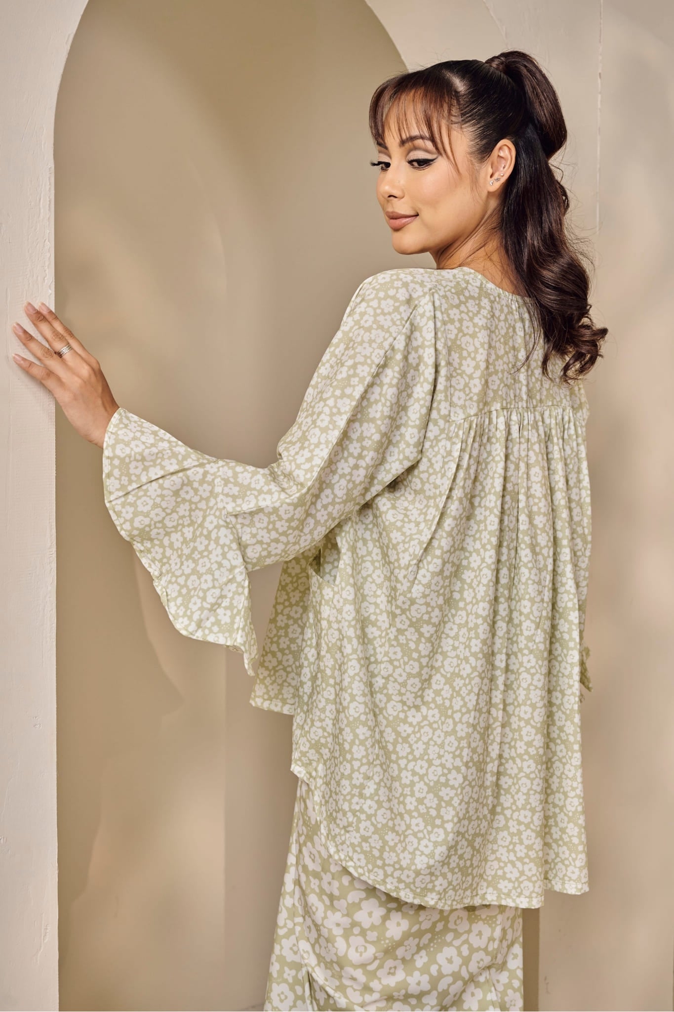 Kaia Set in Pistachio Dream