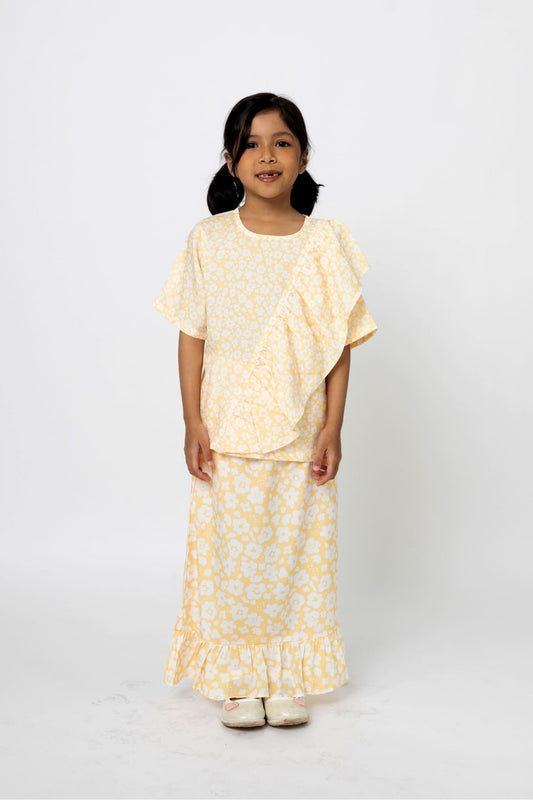 Little Kaia in Caramel Cornflakes