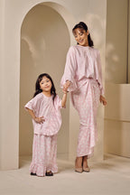 Kaia Set in Strawberry Marshmallow