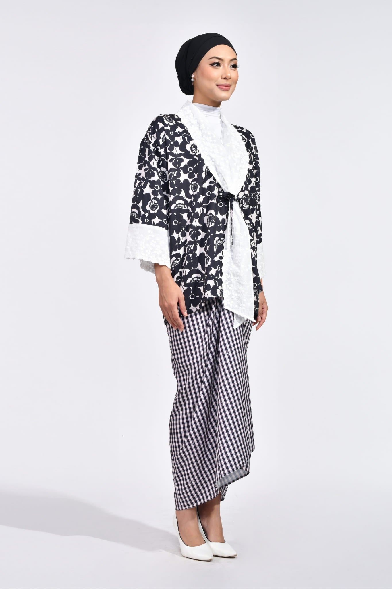 Kebarung Mentiung in Ebony