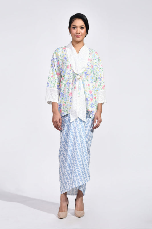 Kebarung Mentiung in Bluebell