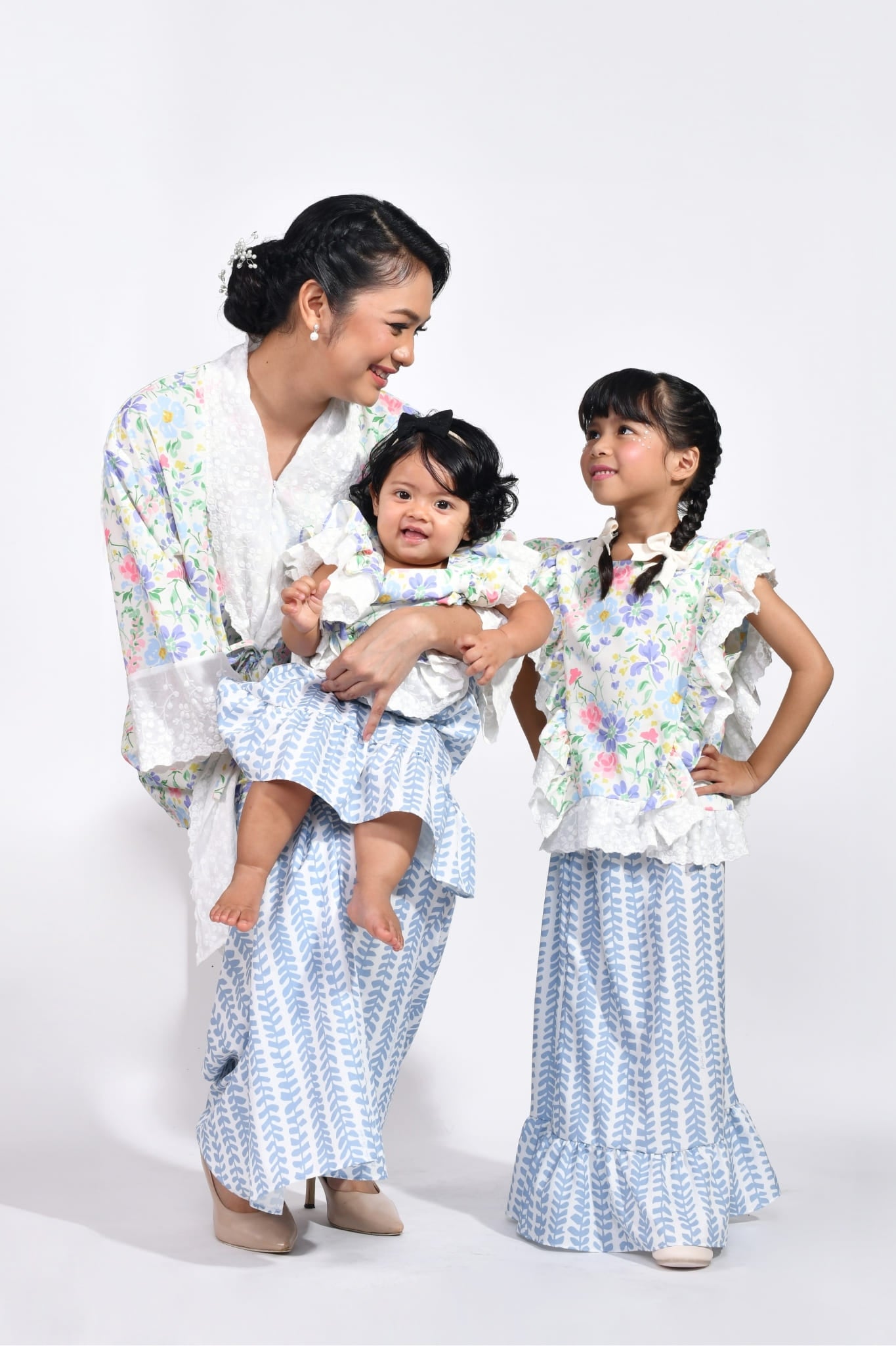 Kebarung Mentiung in Bluebell