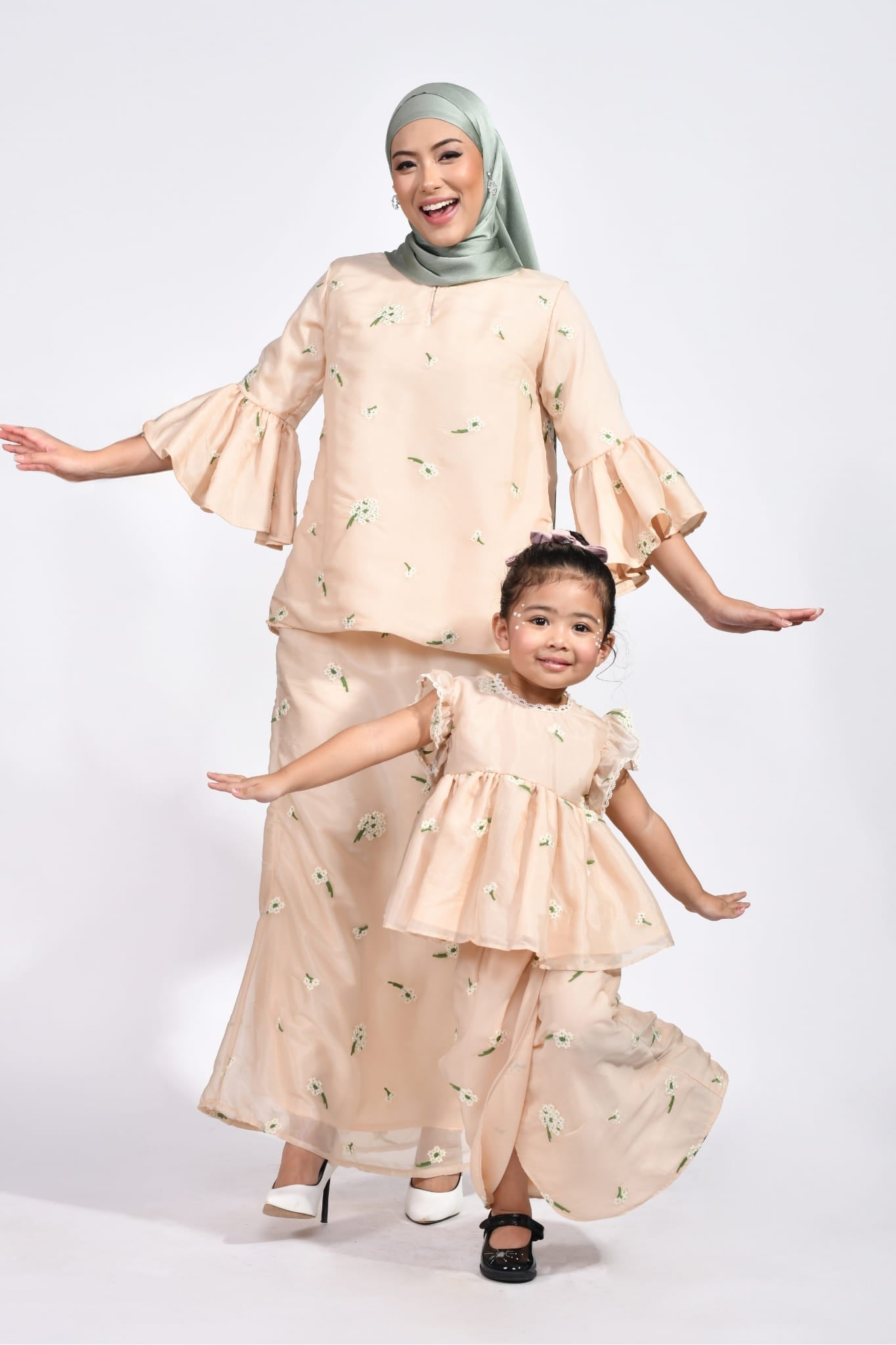 Kurung Melur in Embroidered Nude