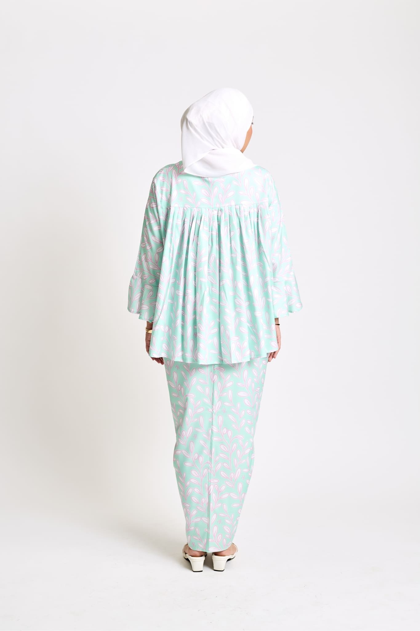 Kaia Adults Set in Frosted Mint