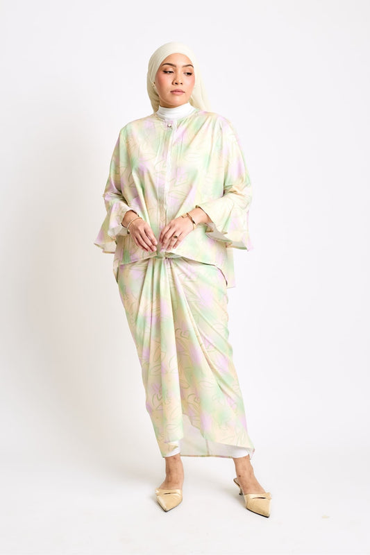 Kaia Adults Set in Matcha Crust