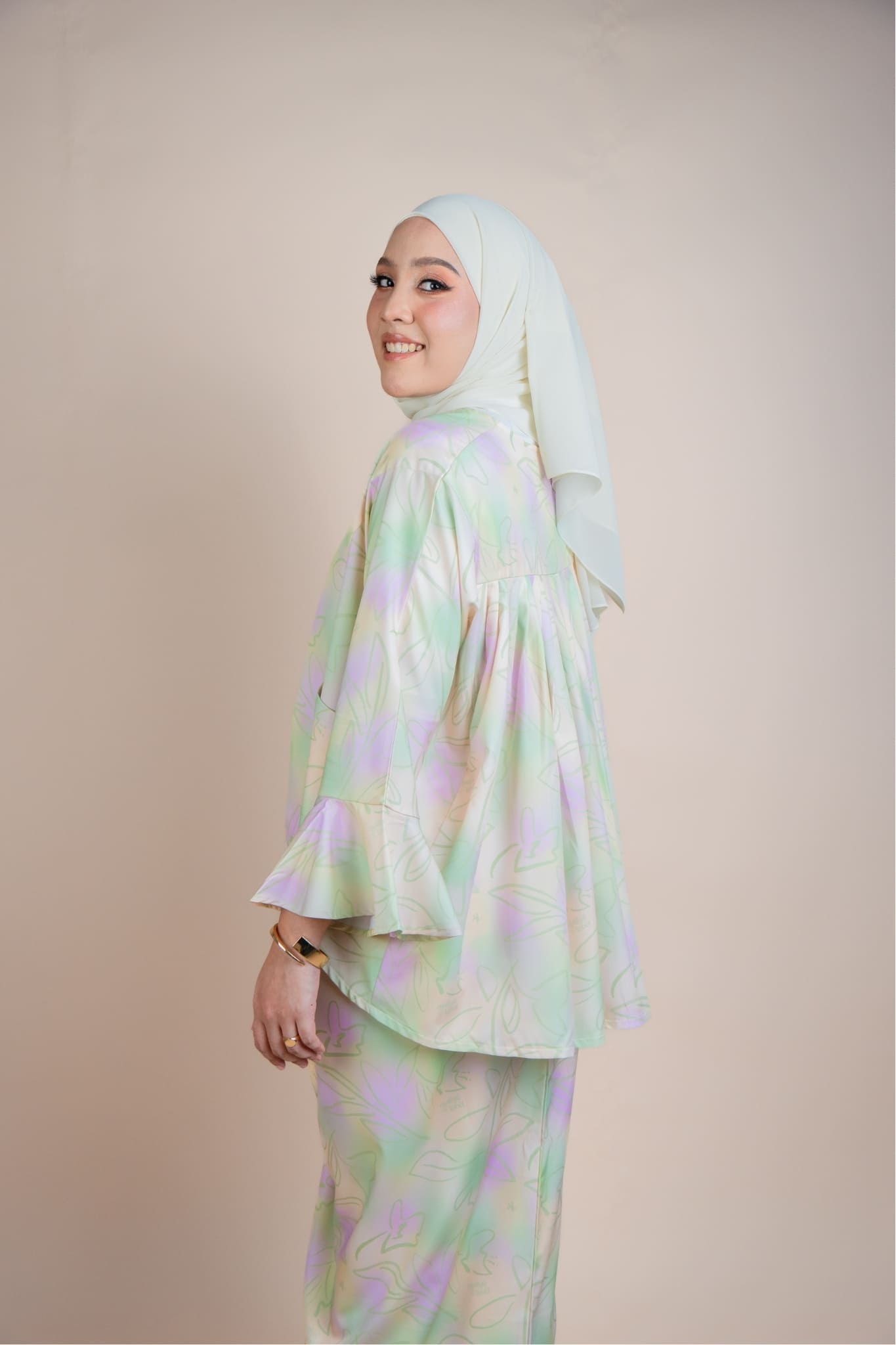 Kaia Adults Set in Matcha Crust