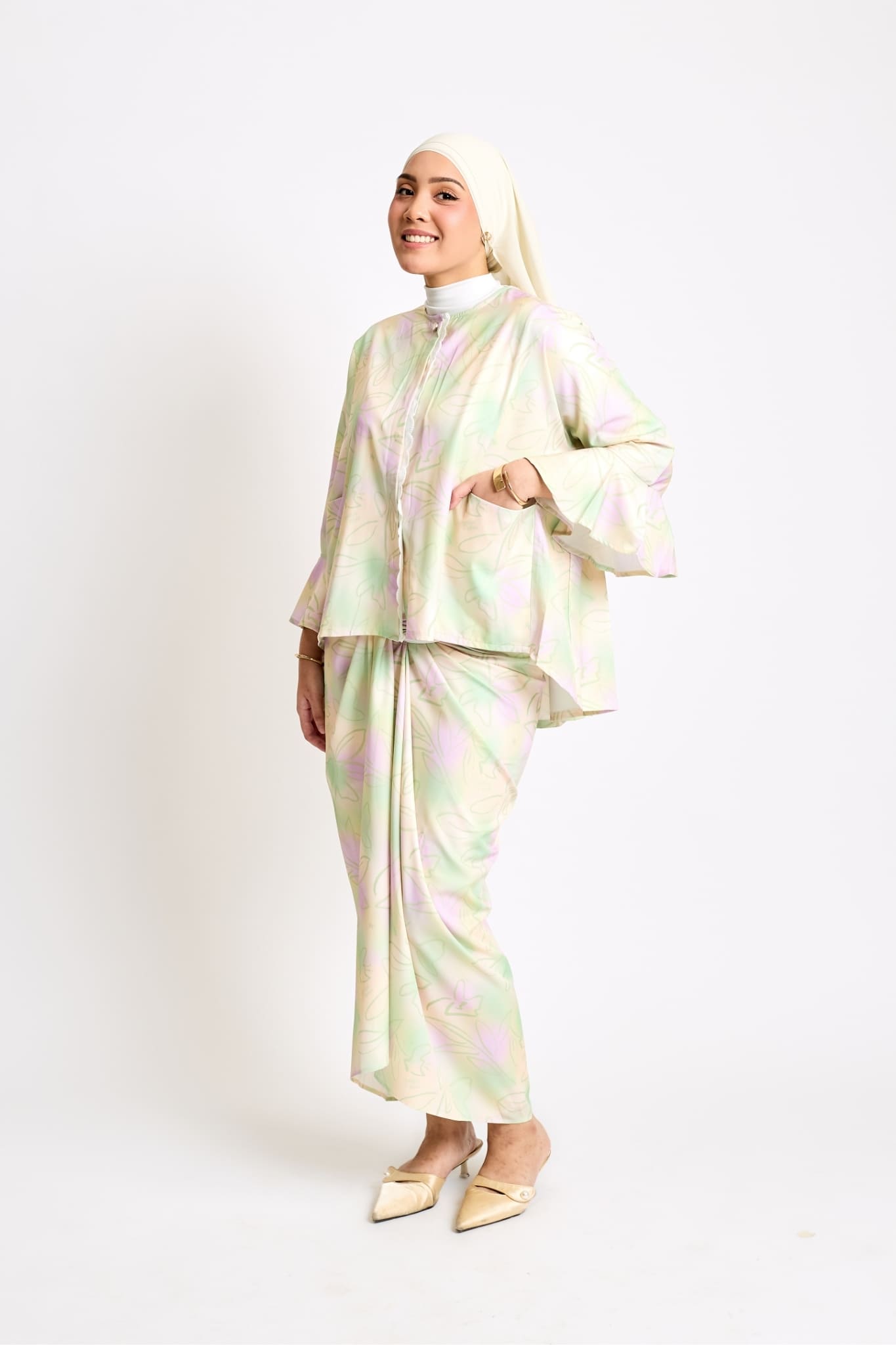 Kaia Adults Set in Matcha Crust