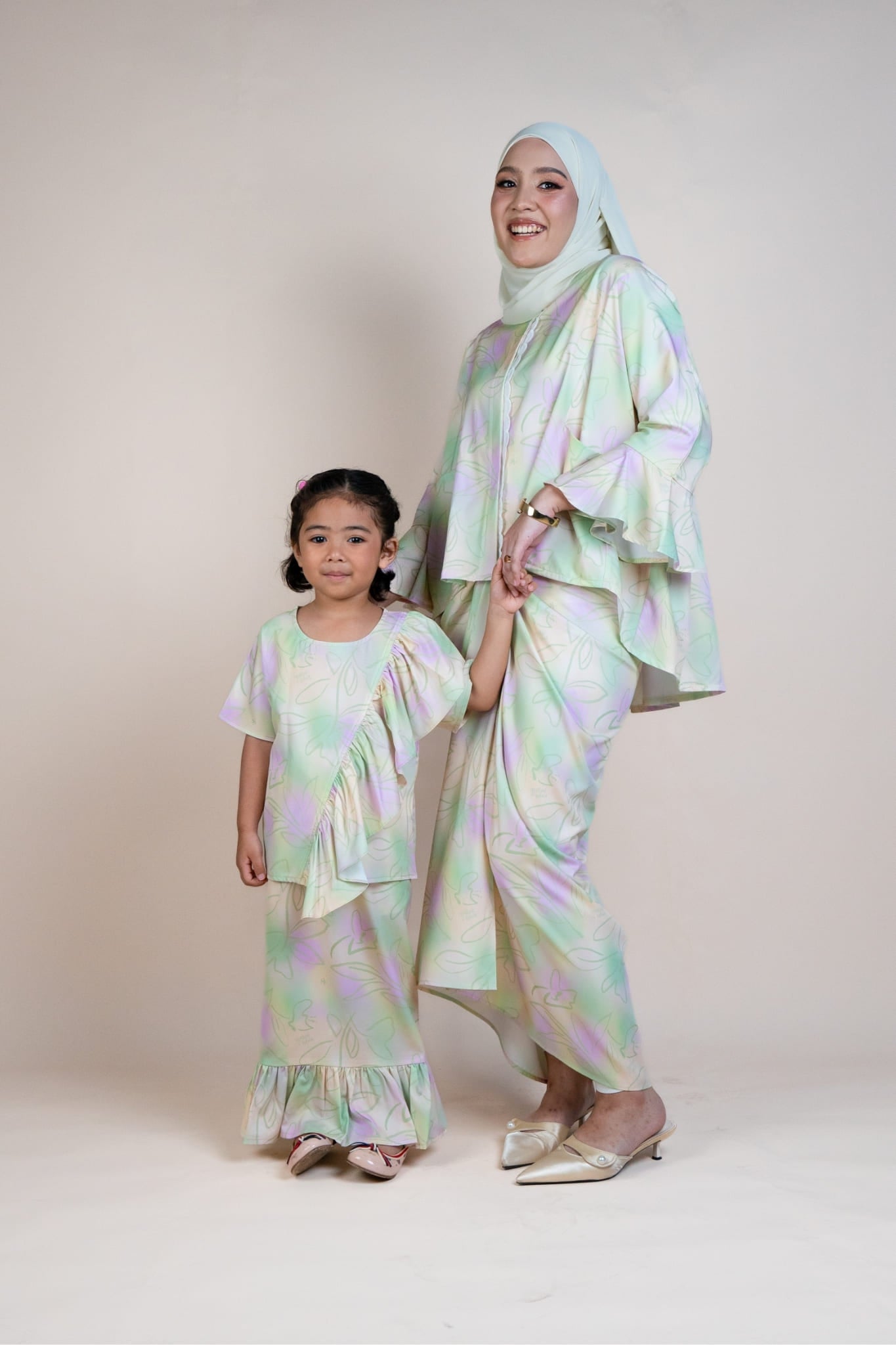 Kaia Adults Set in Matcha Crust