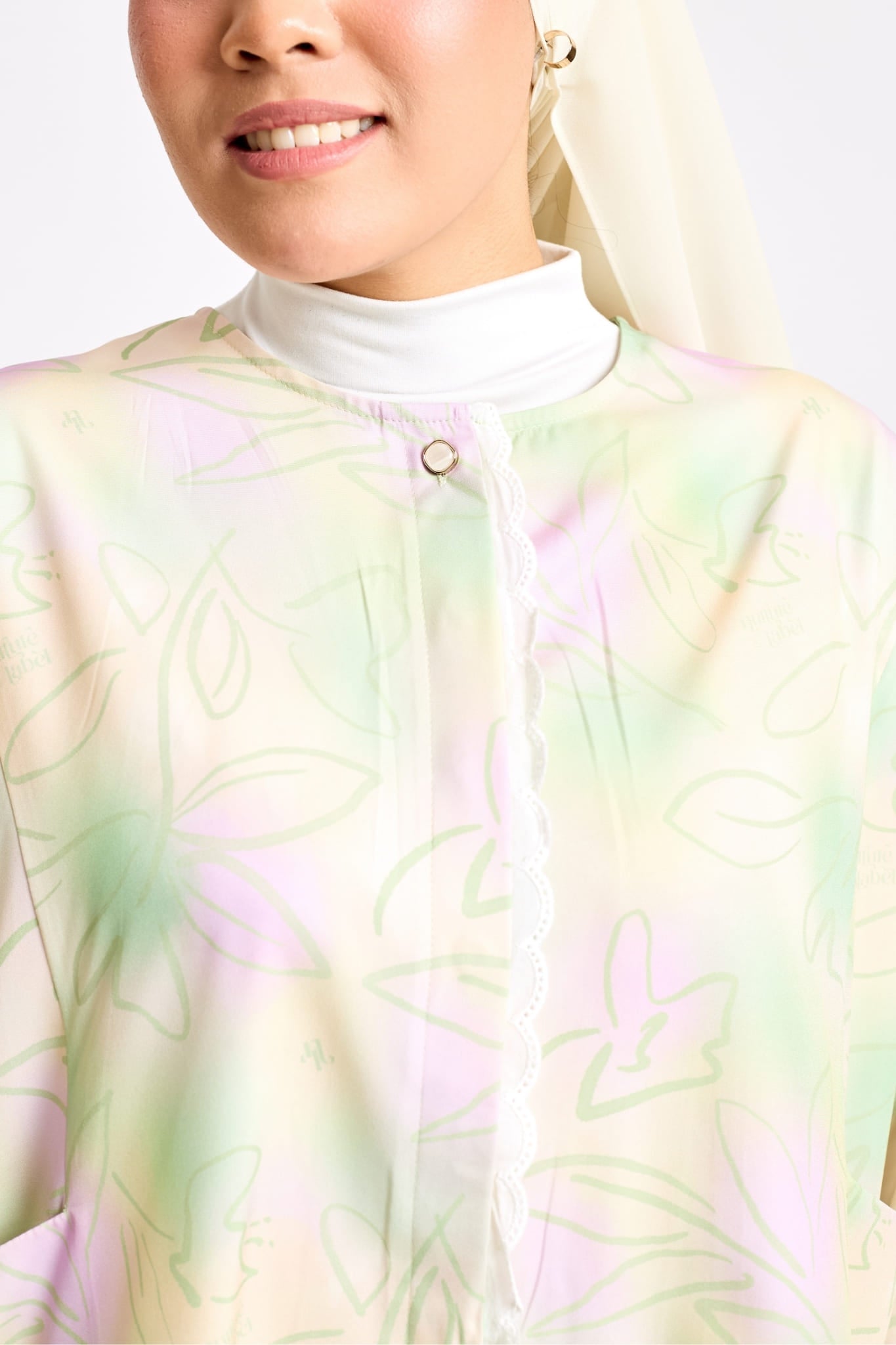 Kaia Adults Set in Matcha Crust