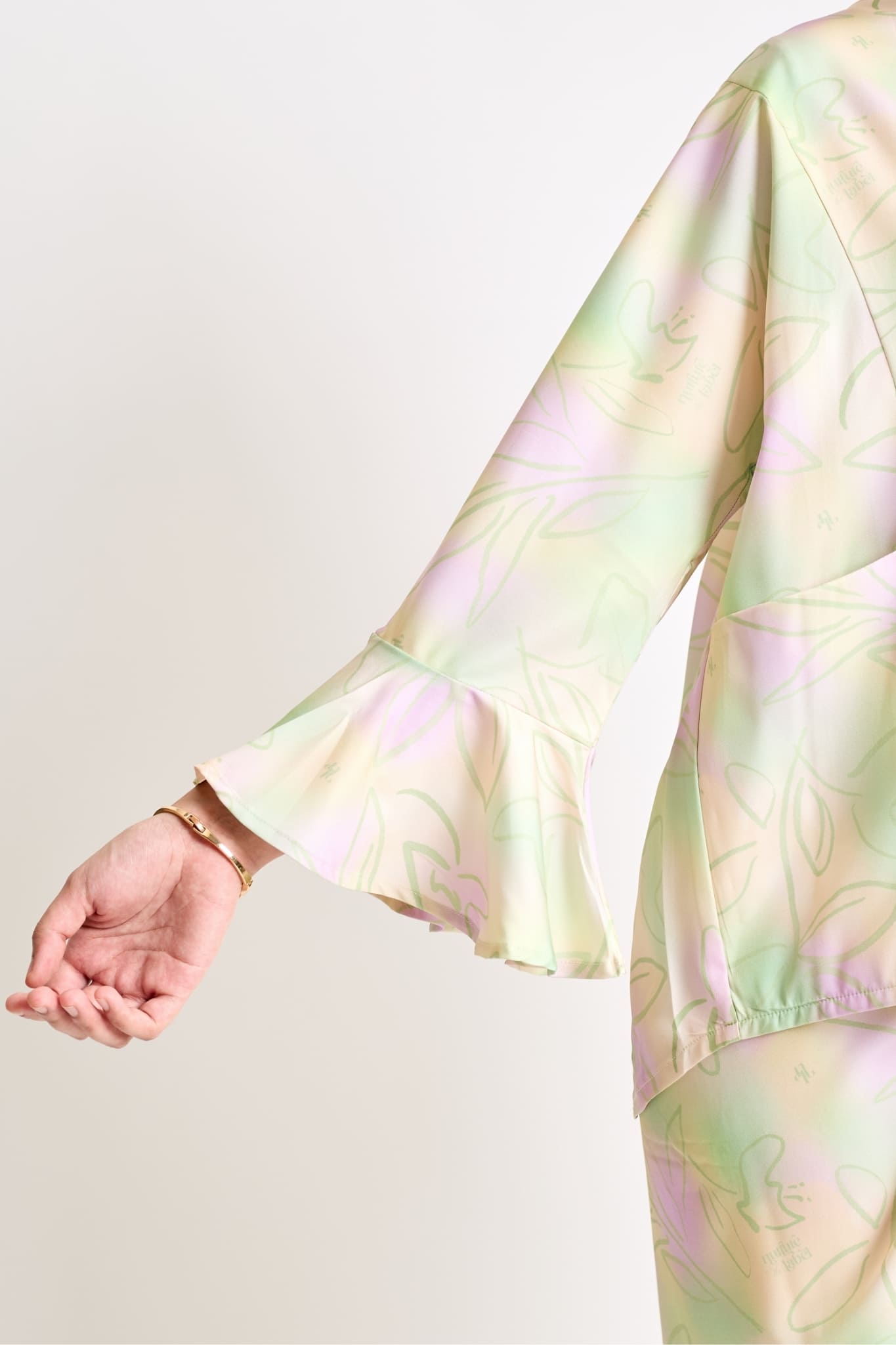 Kaia Adults Set in Matcha Crust