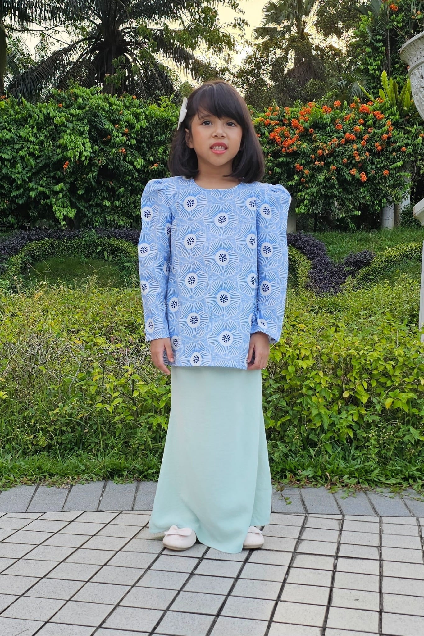 Little Matahari in Blue Botanics