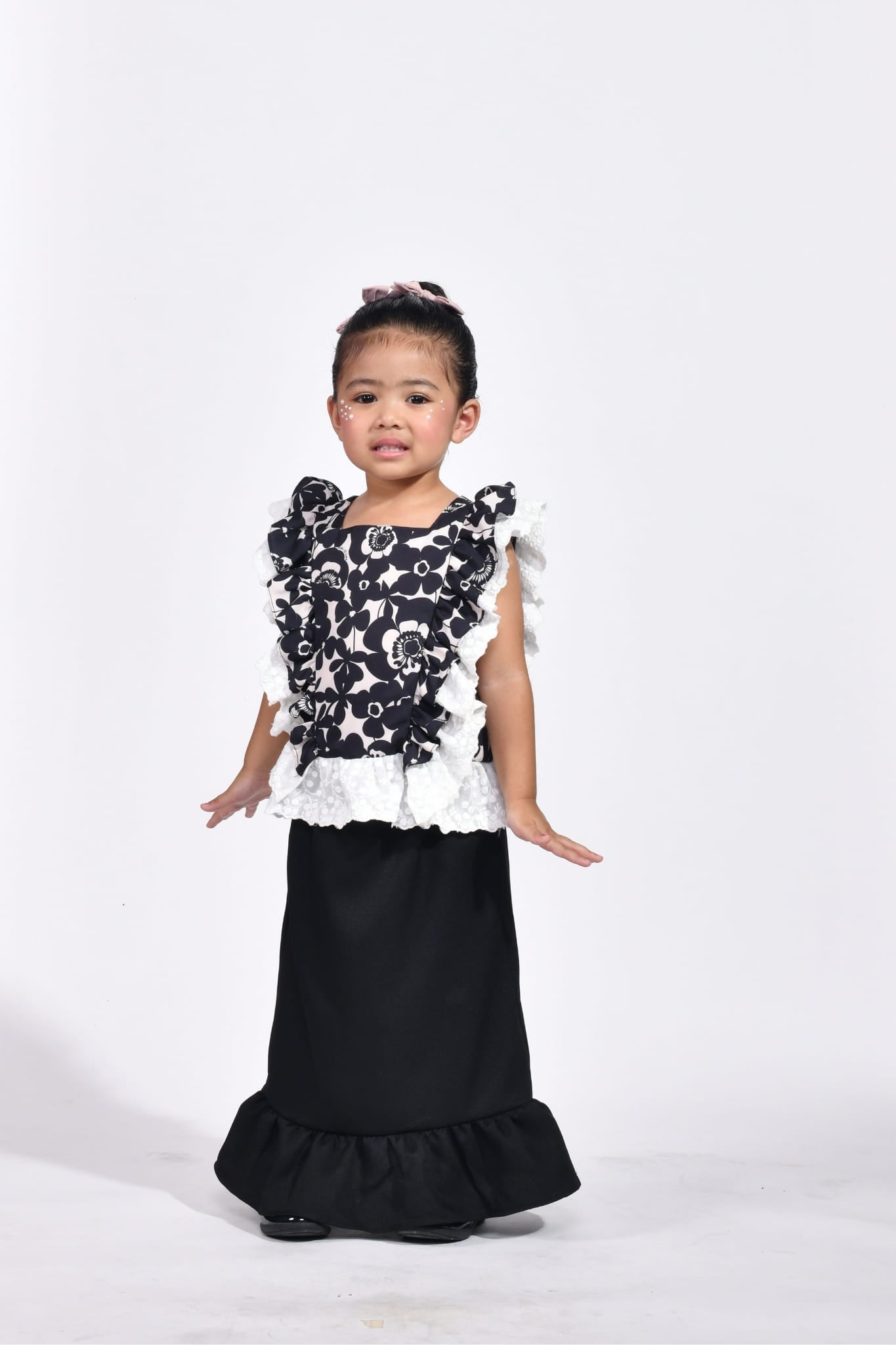 Little Mentiung in Ebony