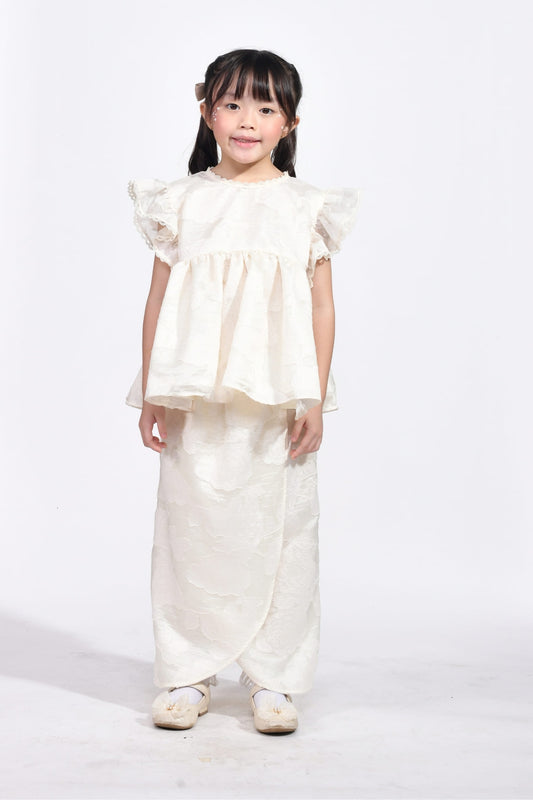Little Melur in Ivory