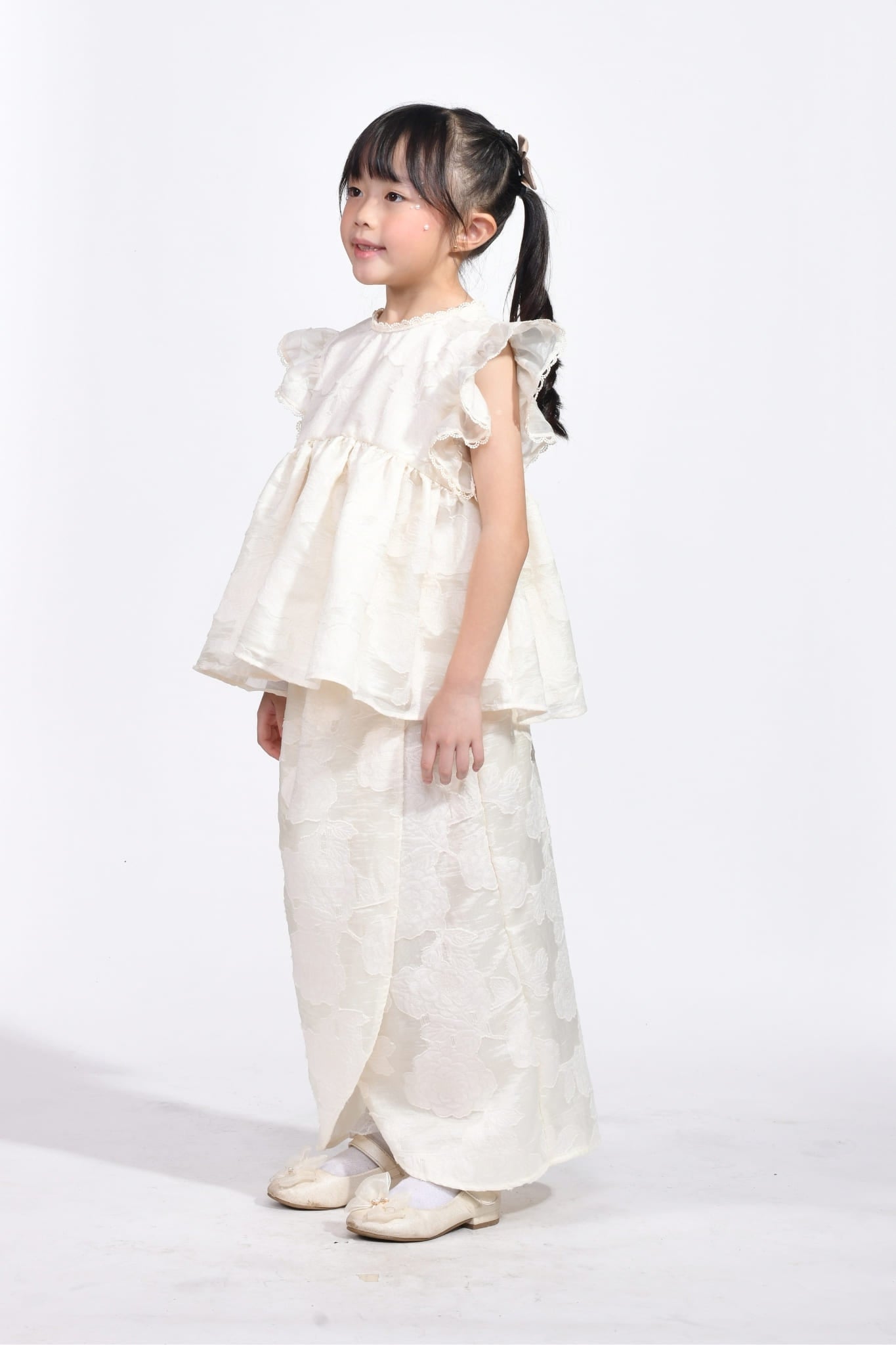 Little Melur in Ivory