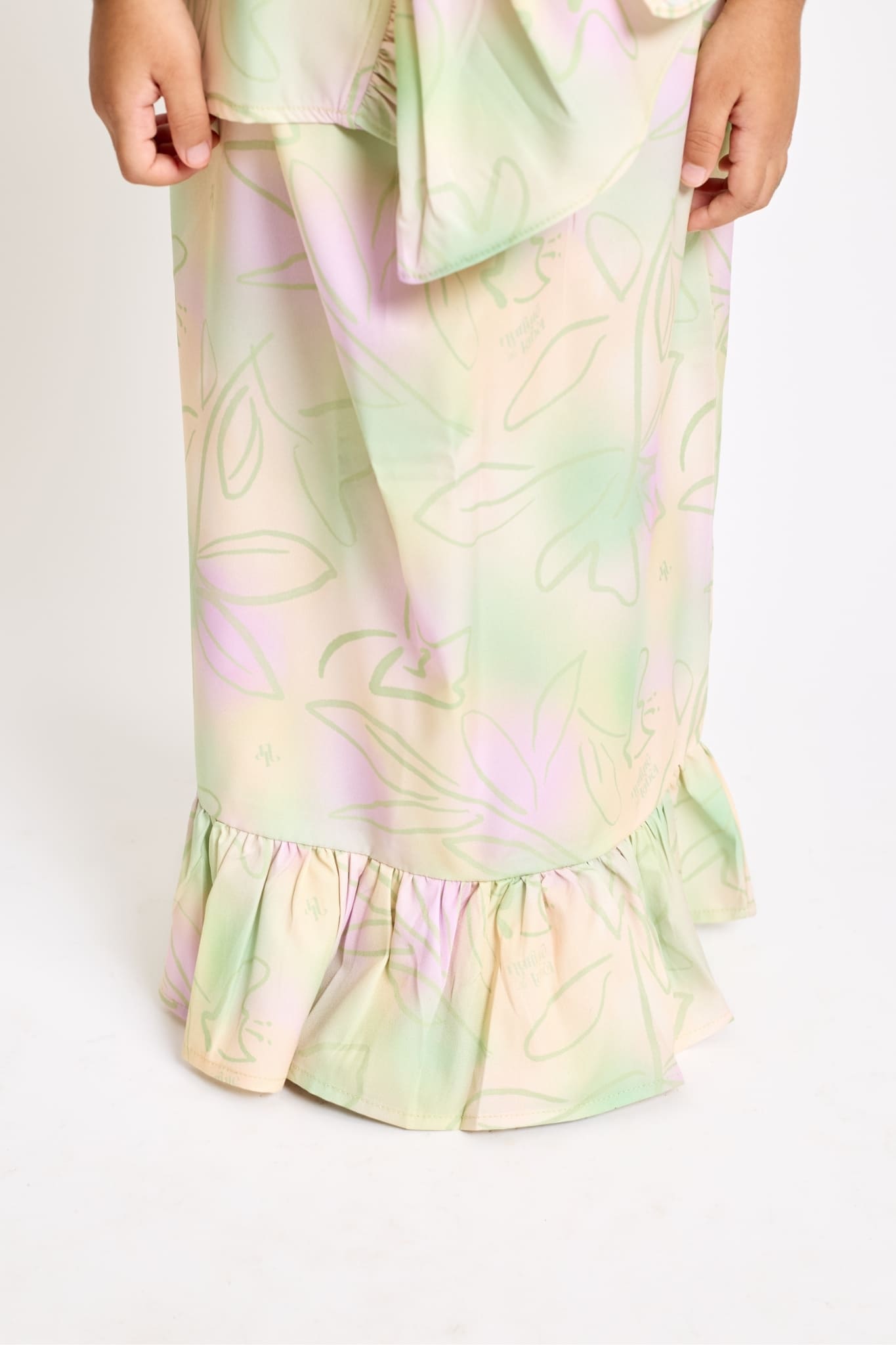 Little Kaia Set in Matcha Crust