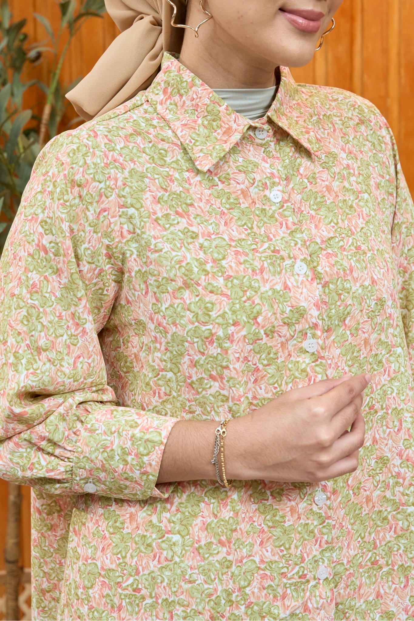 Maya Springtide Women's Shirt